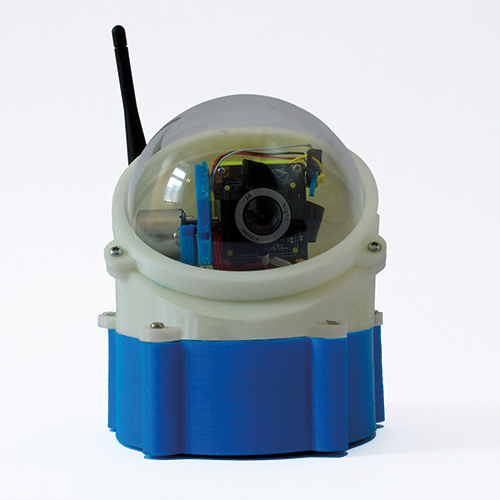 Ein Kamera-Modul steckt in einem 3D-Druck-Gehäuse mit transparenter Kuppel.